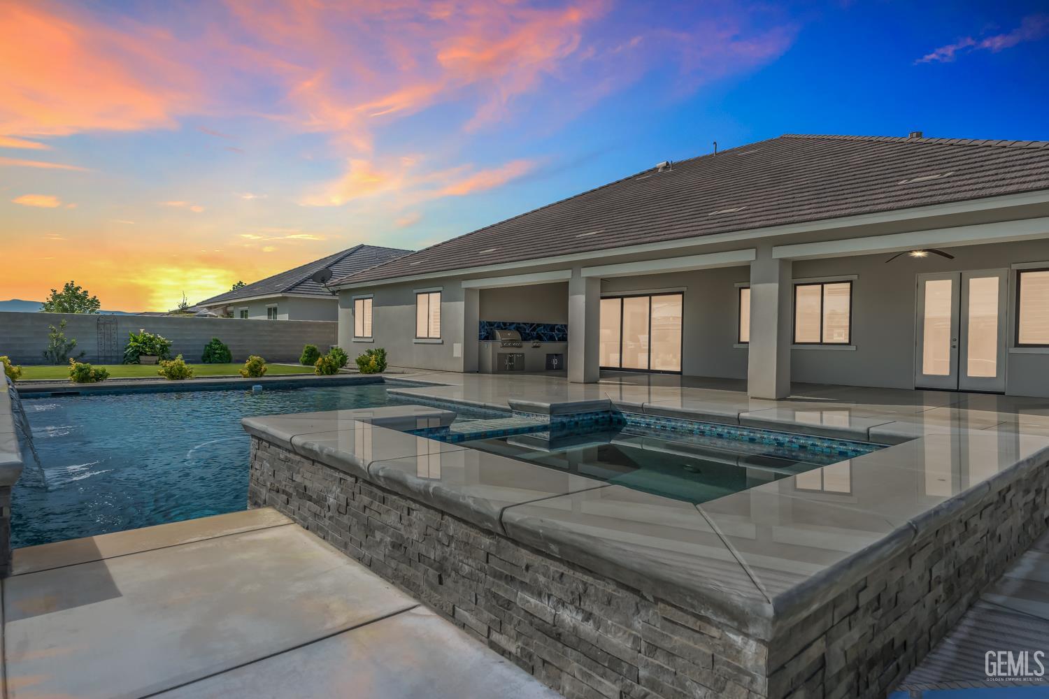 3702 Marian Way — photo 39