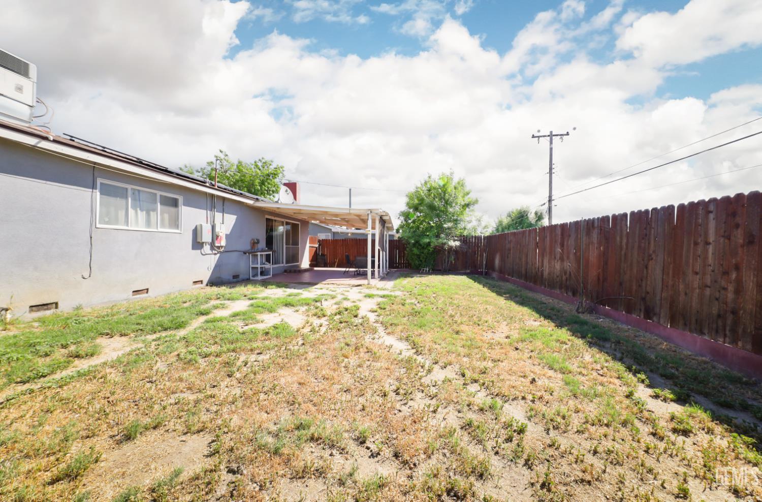2800 N Pomona Street — photo 23