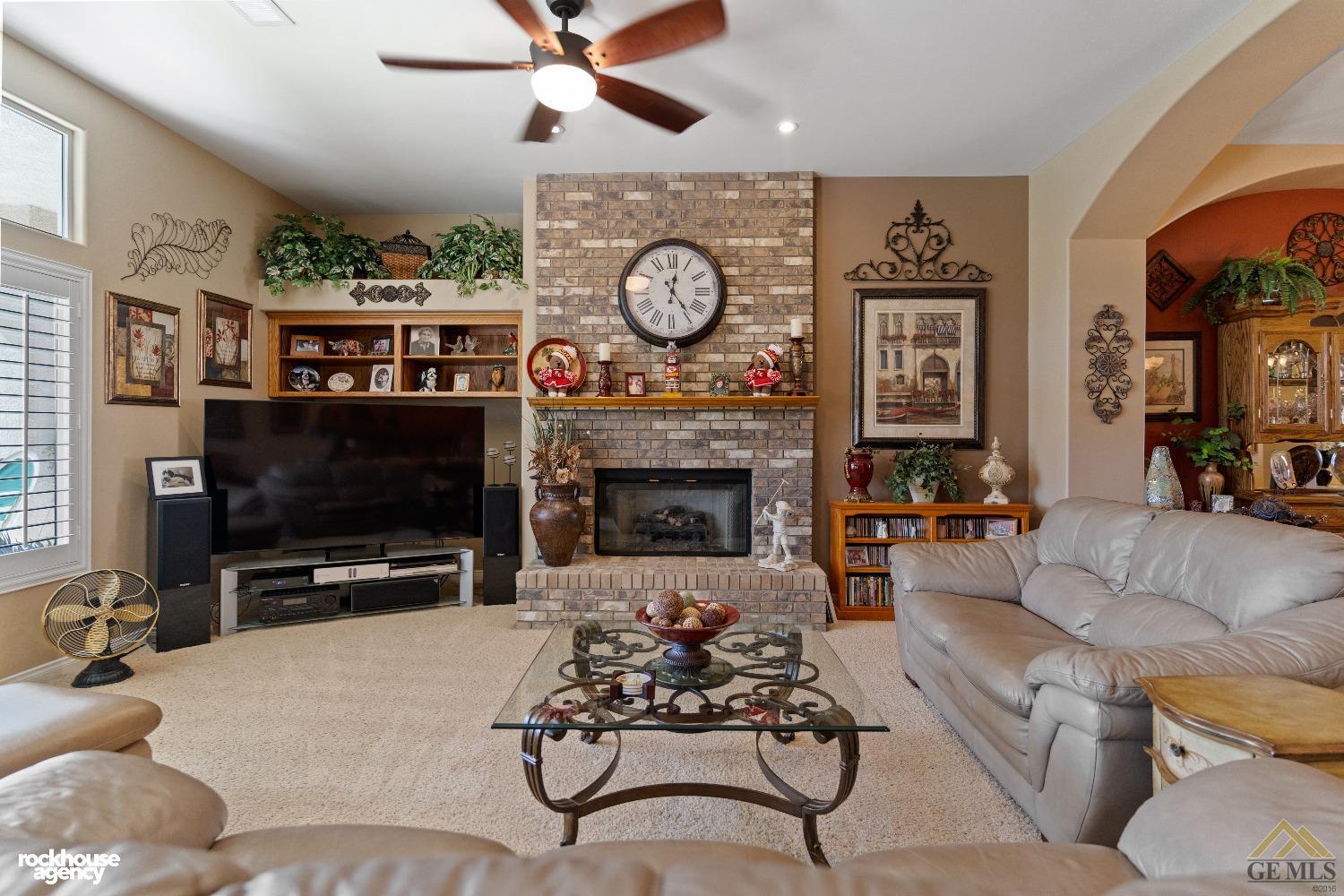 11809 Irwindale Avenue — photo 17