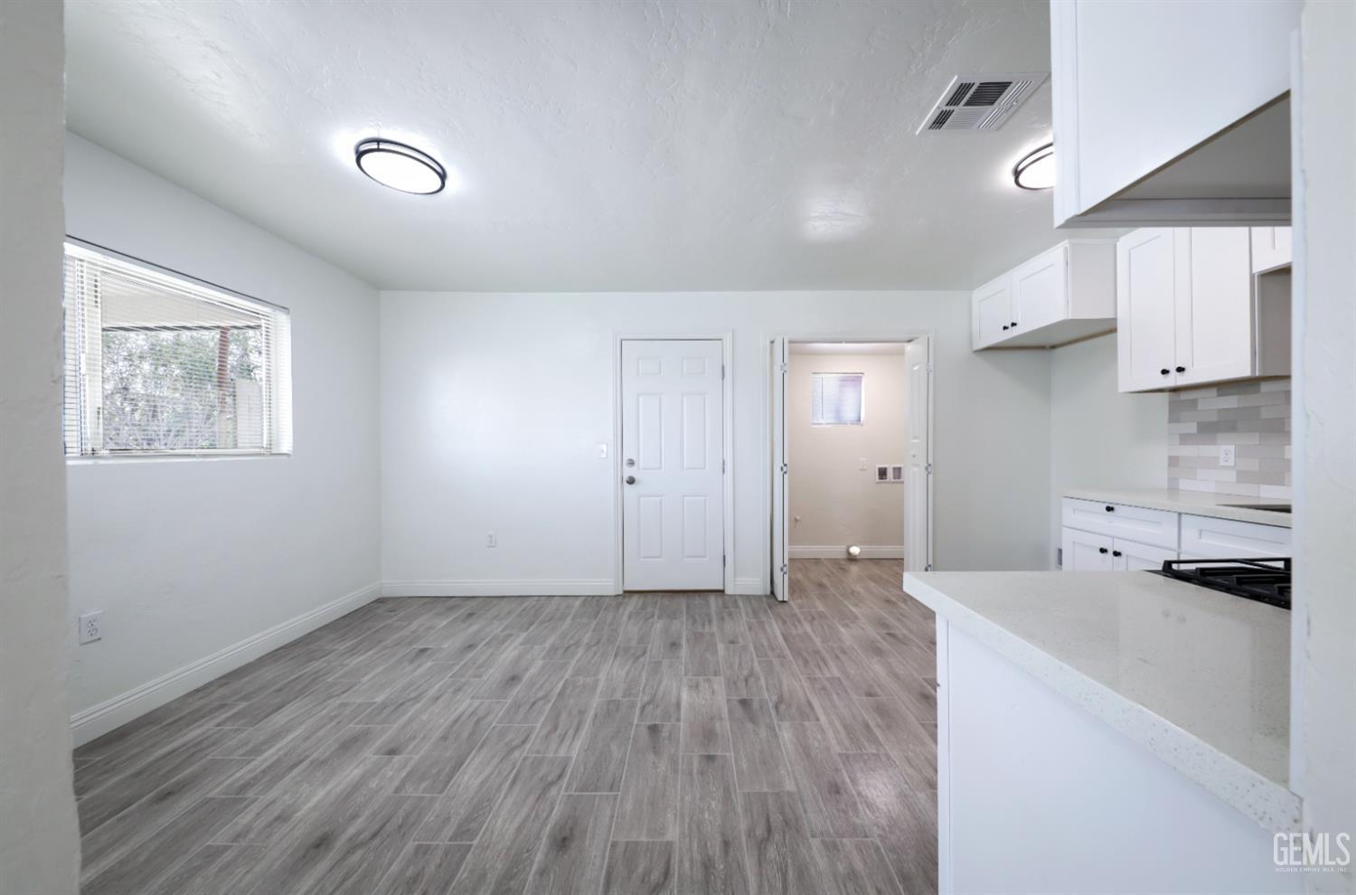 5801 Gowdy Lane — photo 11