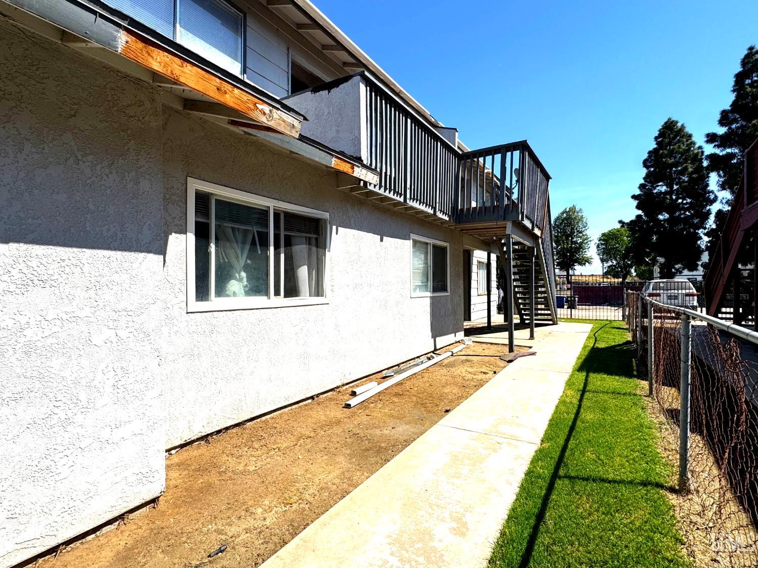 6524 Mohawk Street — photo 5