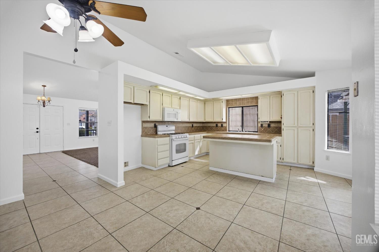 11513 Jenlee Avenue — photo 15