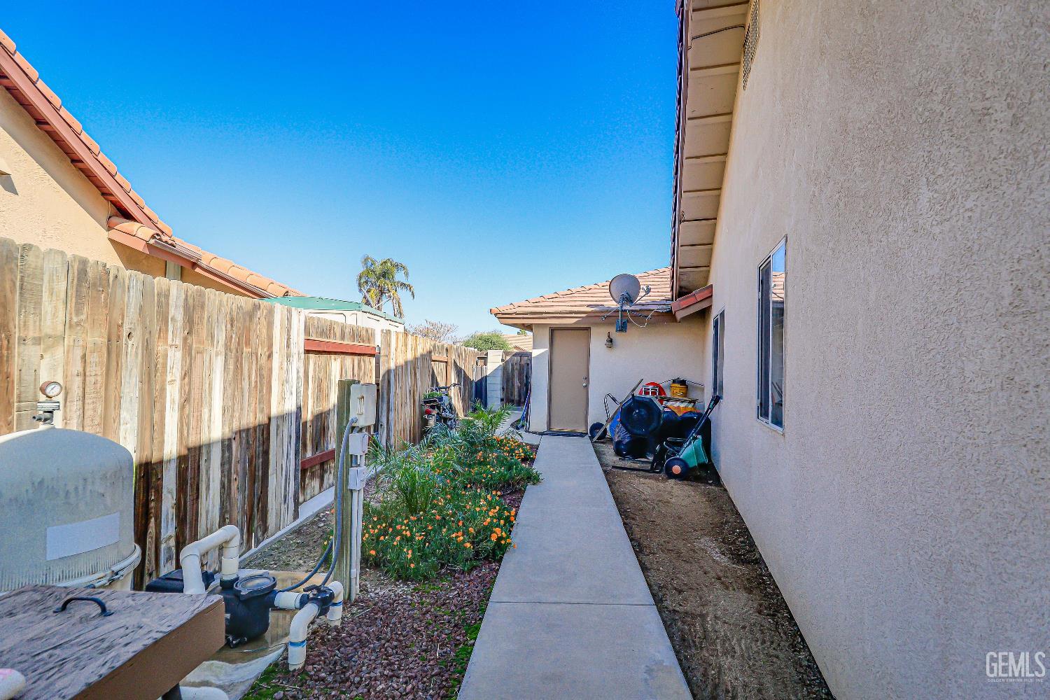 401 Corte Mismo — photo 28