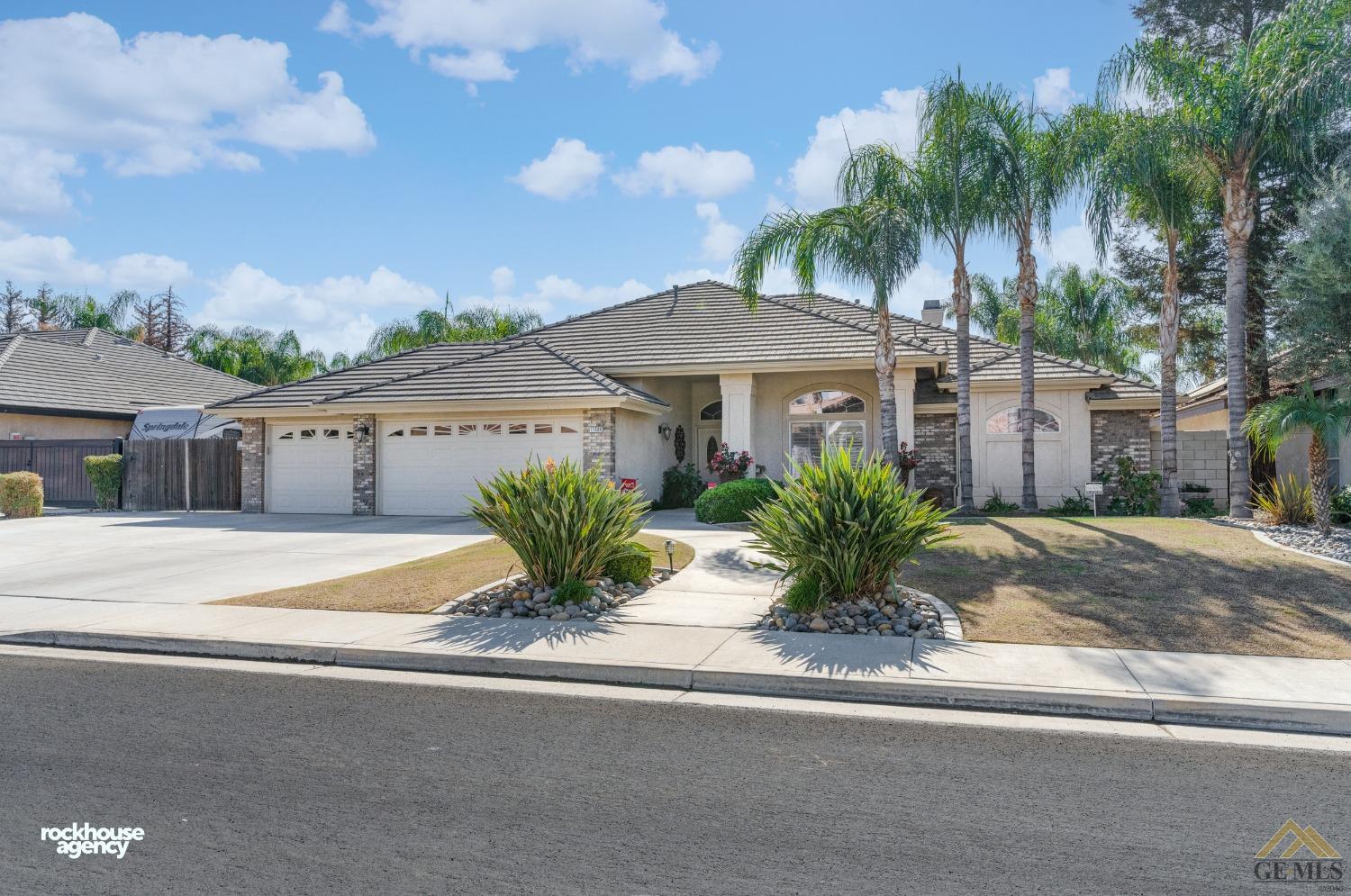 11809 Irwindale Avenue — photo 3