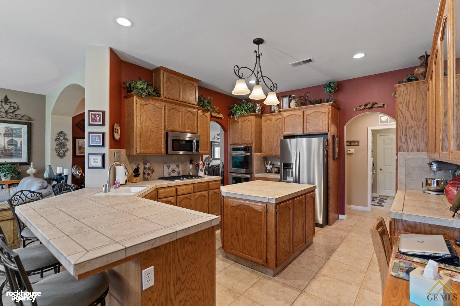 11809 Irwindale Avenue — photo 28