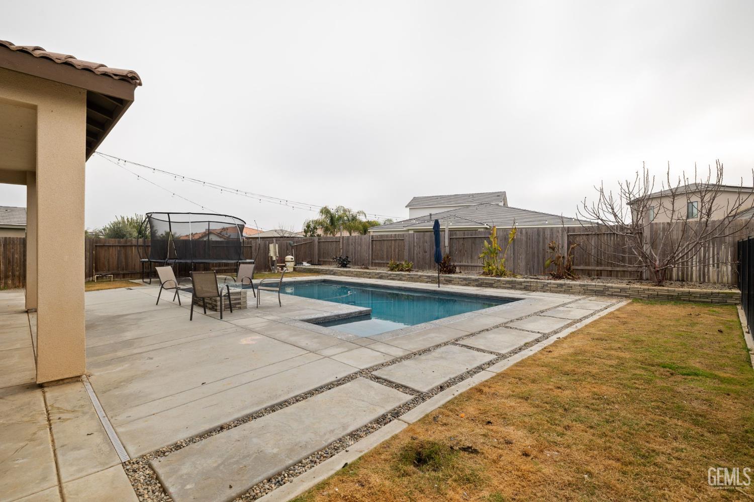 15811 Waterford Street — photo 68