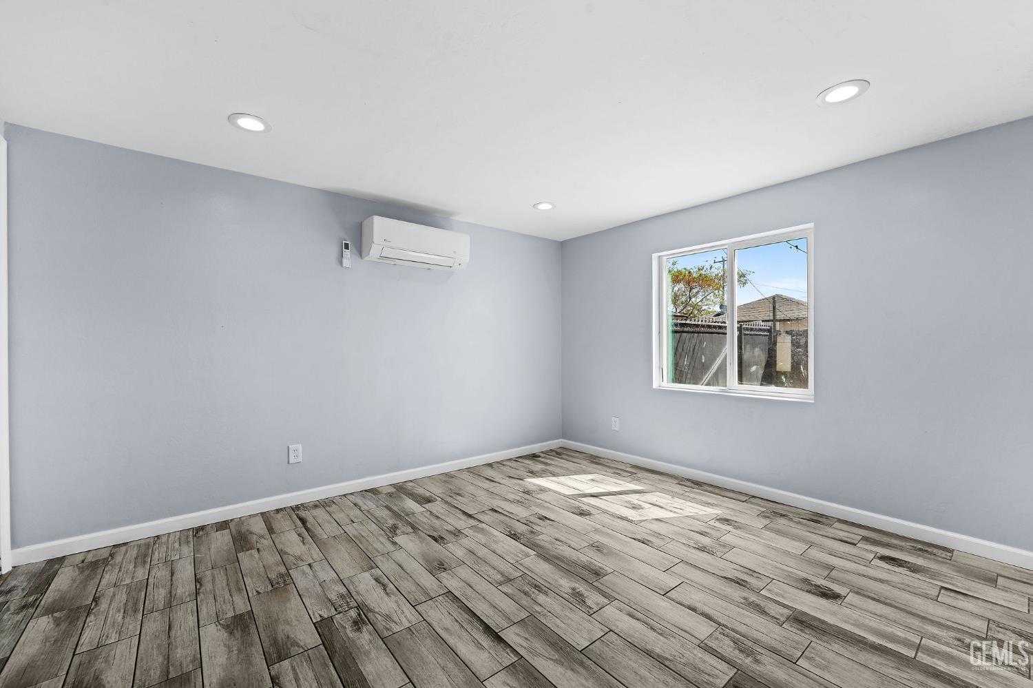 303 El Tejon Avenue — photo 29