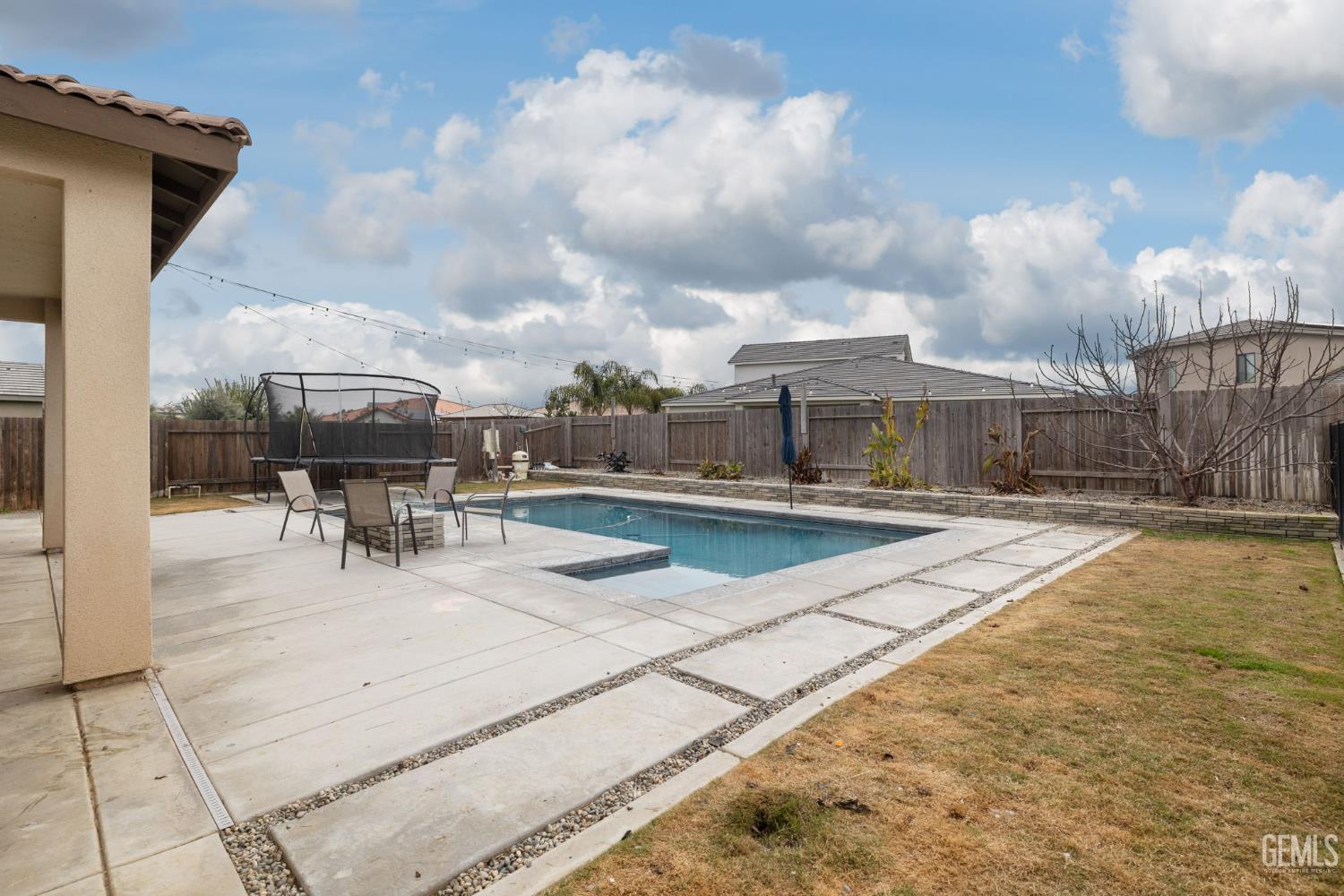 15811 Waterford Street — photo 57