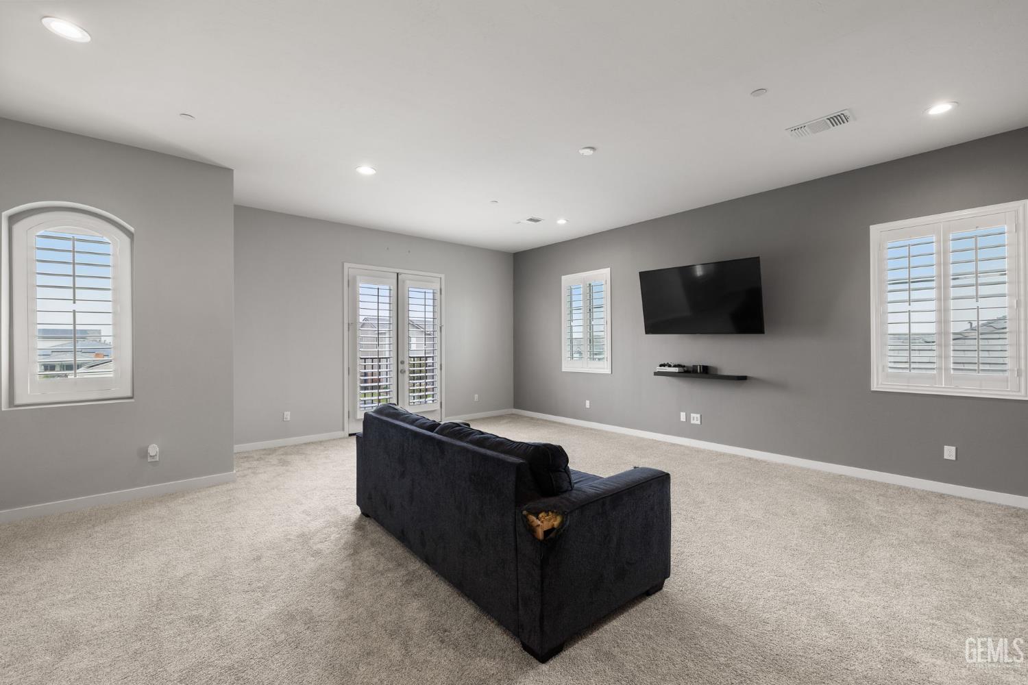 15811 Waterford Street — photo 46