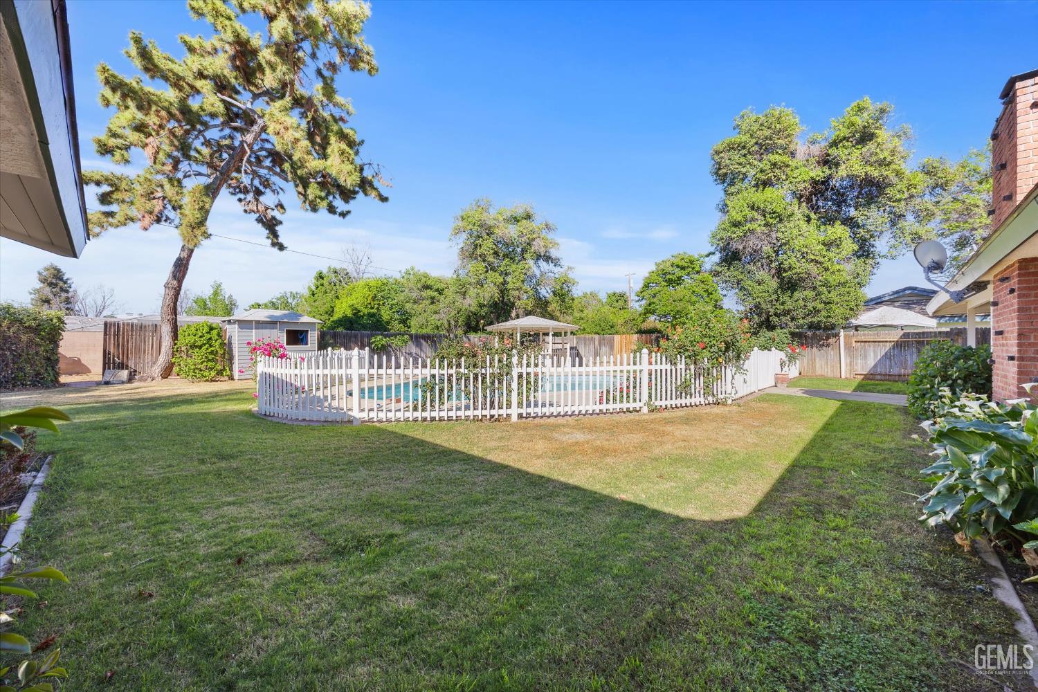 6300 Carter Avenue — photo 43