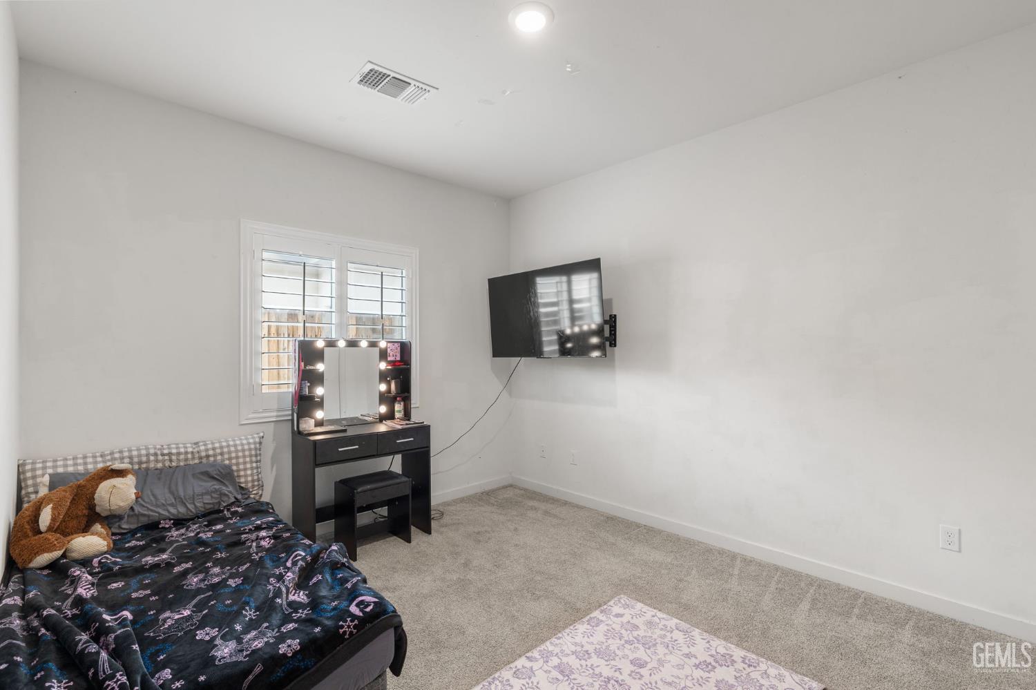 15811 Waterford Street — photo 40
