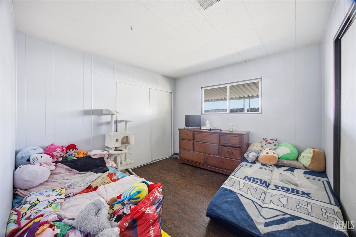 187 Kings Ln — photo 20