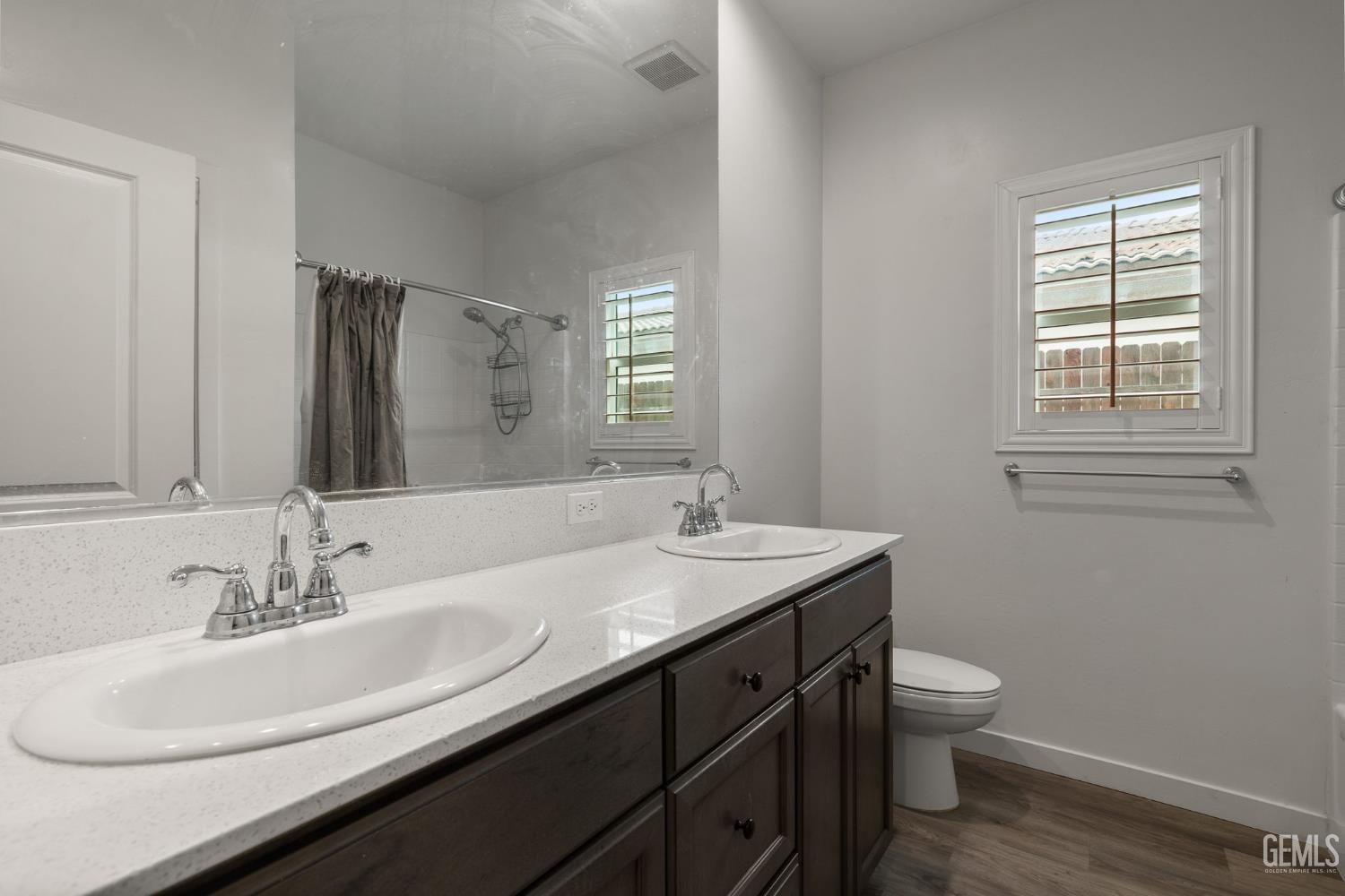 15811 Waterford Street — photo 39