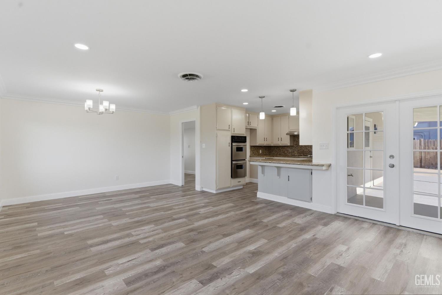 2101 Westminster Drive — photo 12