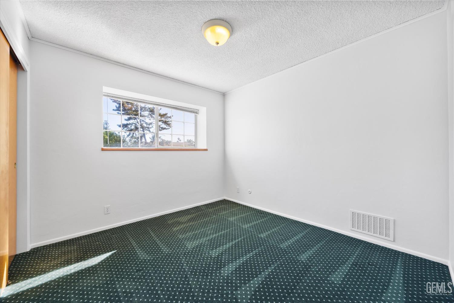 6300 Carter Avenue — photo 21