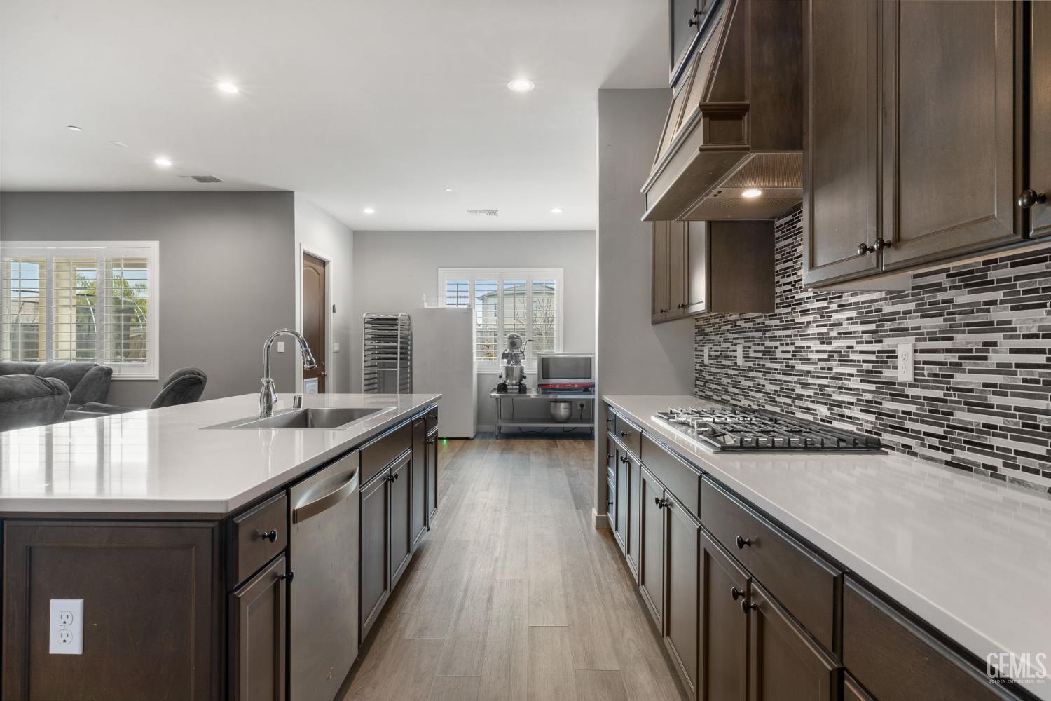 15811 Waterford Street — photo 23