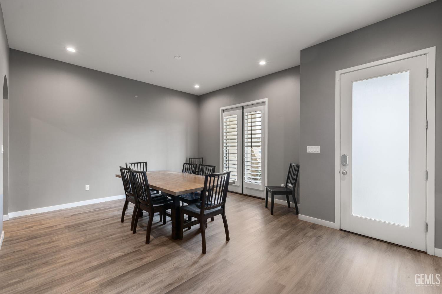 15811 Waterford Street — photo 8