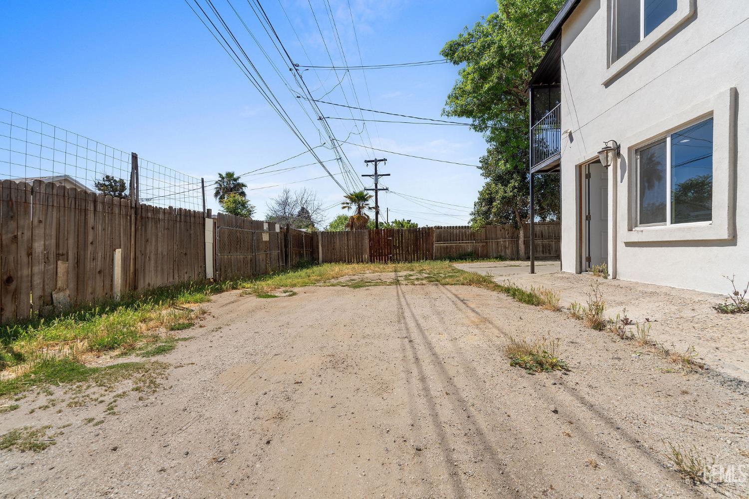 303 El Tejon Avenue — photo 24