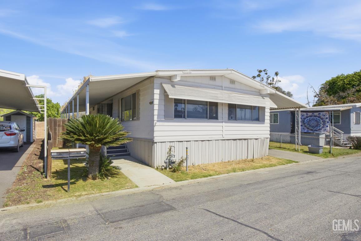 187 Kings Ln — photo 3