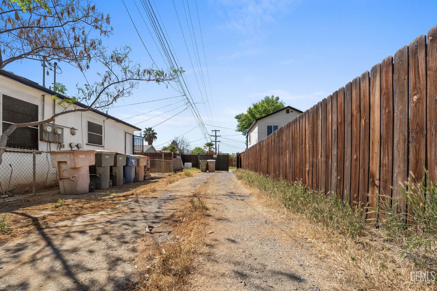 303 El Tejon Avenue — photo 22