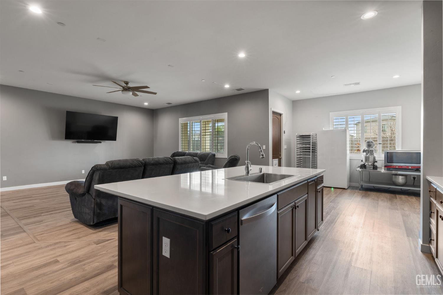 15811 Waterford Street — photo 24