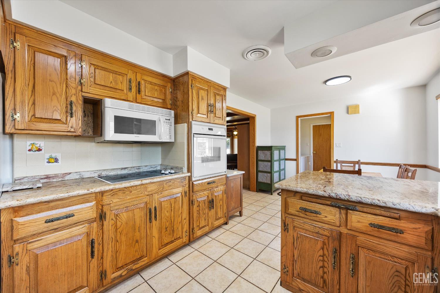 6300 Carter Avenue — photo 8