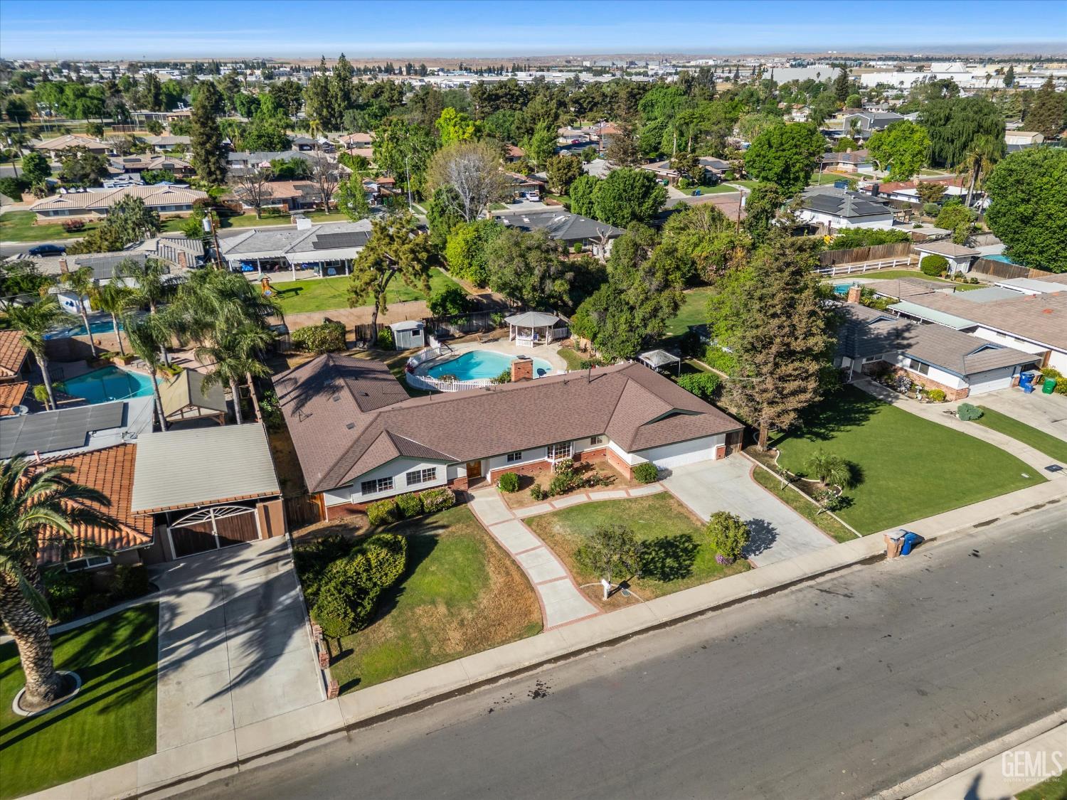 6300 Carter Avenue — photo 3