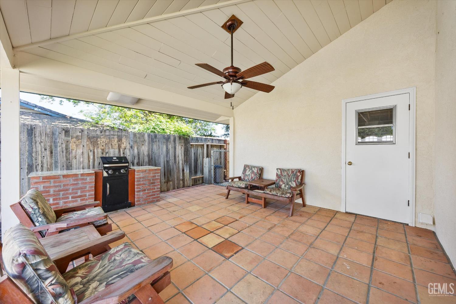6300 Carter Avenue — photo 37
