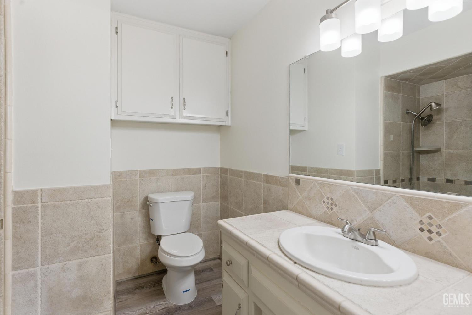 2101 Westminster Drive — photo 26