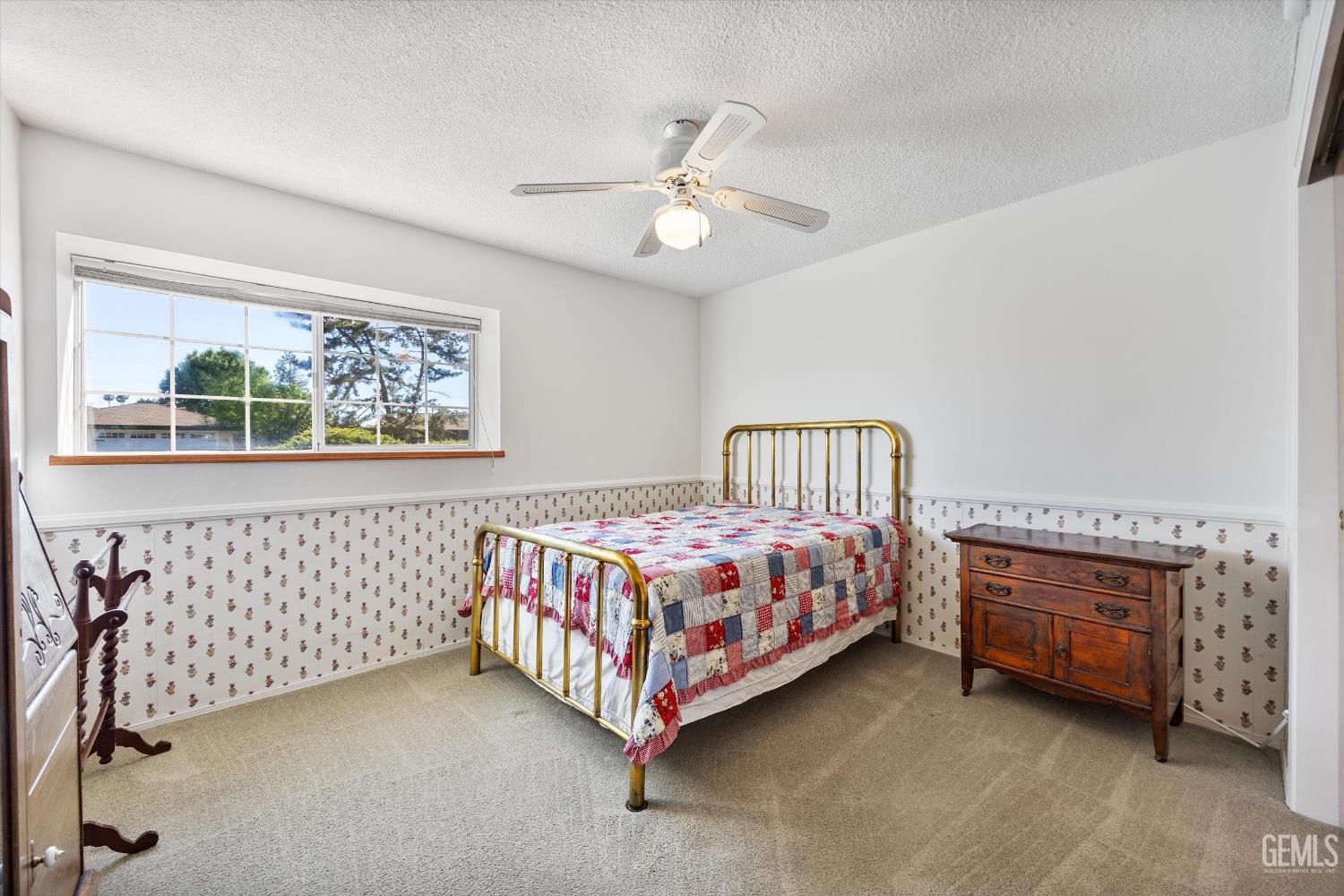 6300 Carter Avenue — photo 23