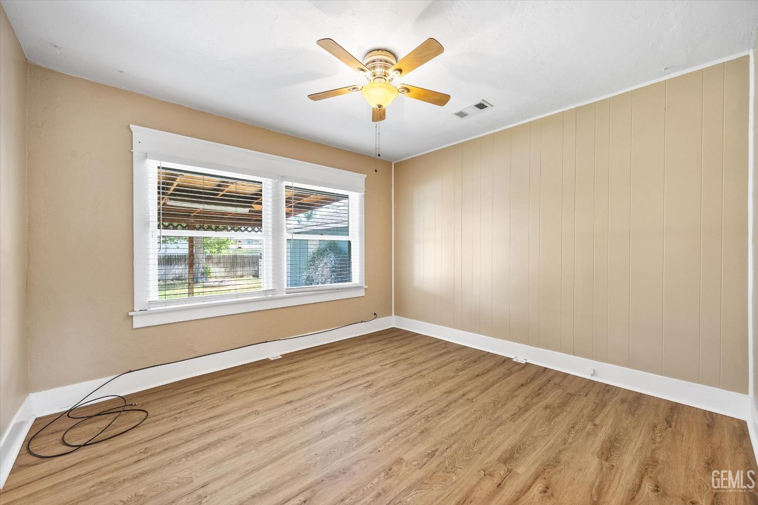 210 Oleander Avenue — photo 13