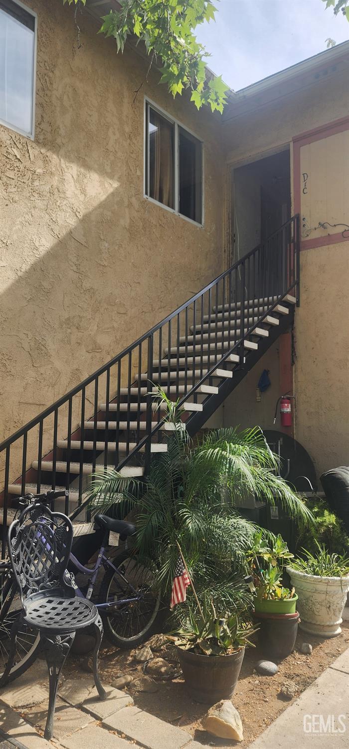 1615 Virginia Street — photo 5