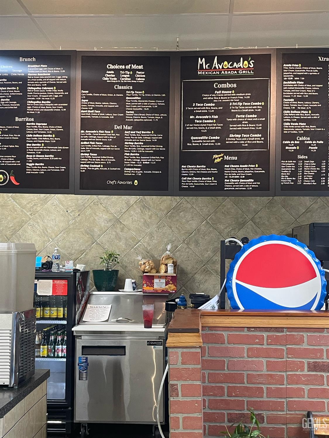 6300 White Lane — photo 3