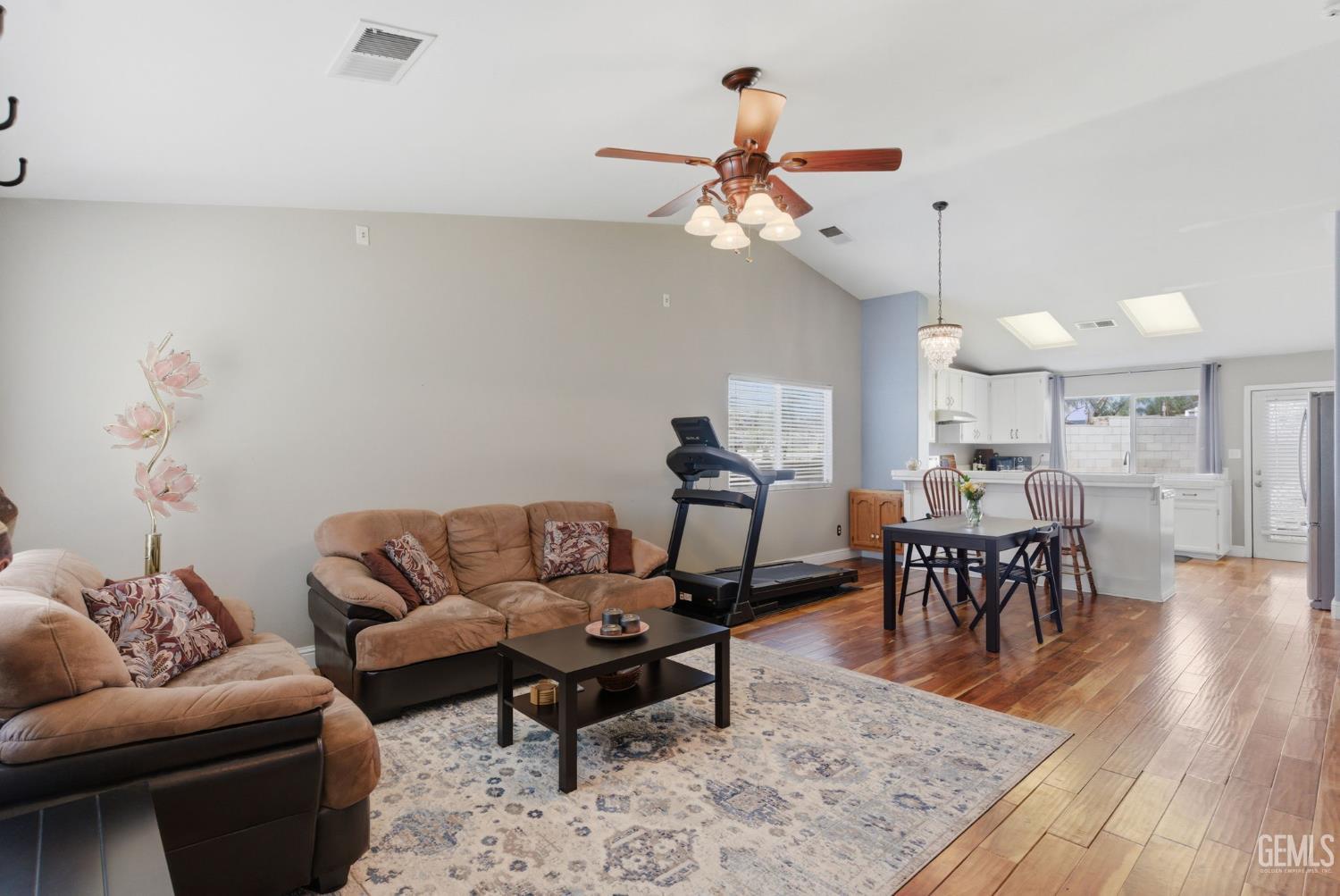 10420 W Victoria Falls Avenue — photo 7