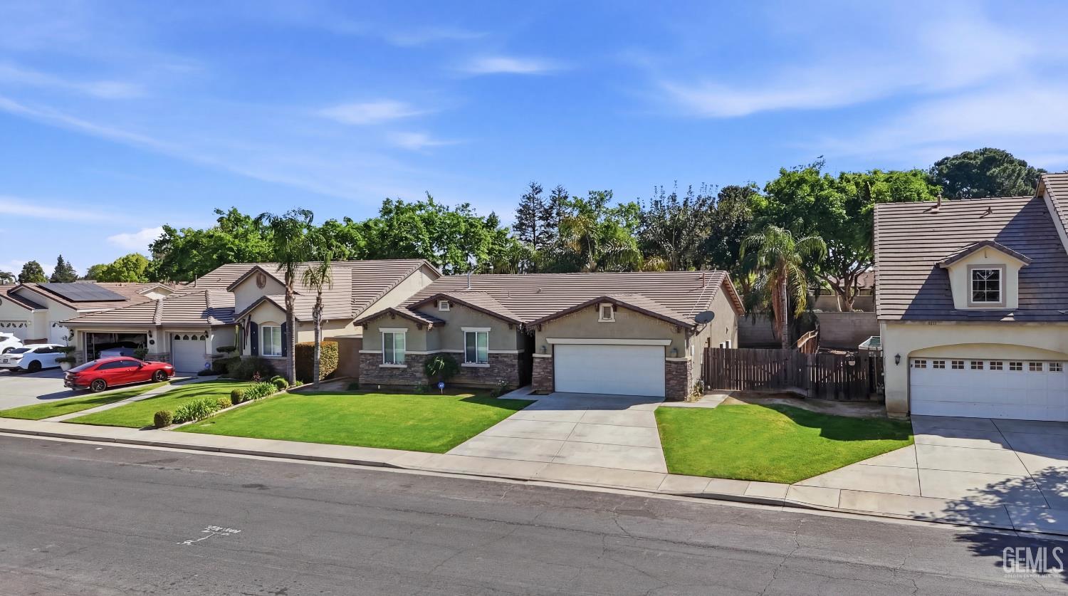 10909 Lewelling Street — photo 5