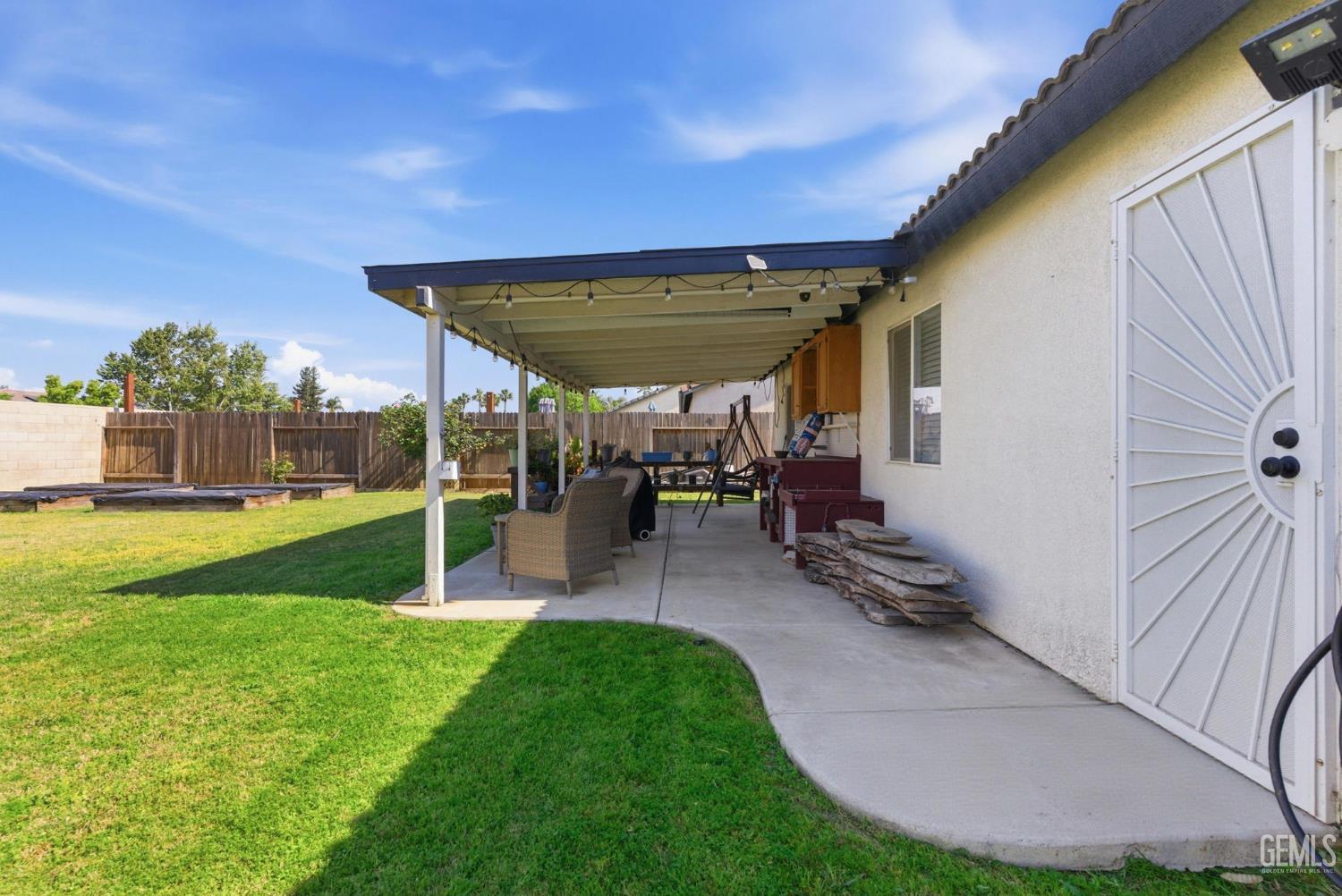 10420 W Victoria Falls Avenue — photo 18