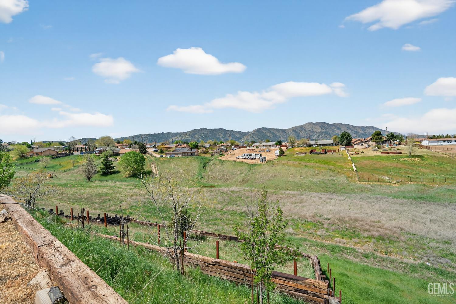 21601 Westwood Boulevard — photo 3