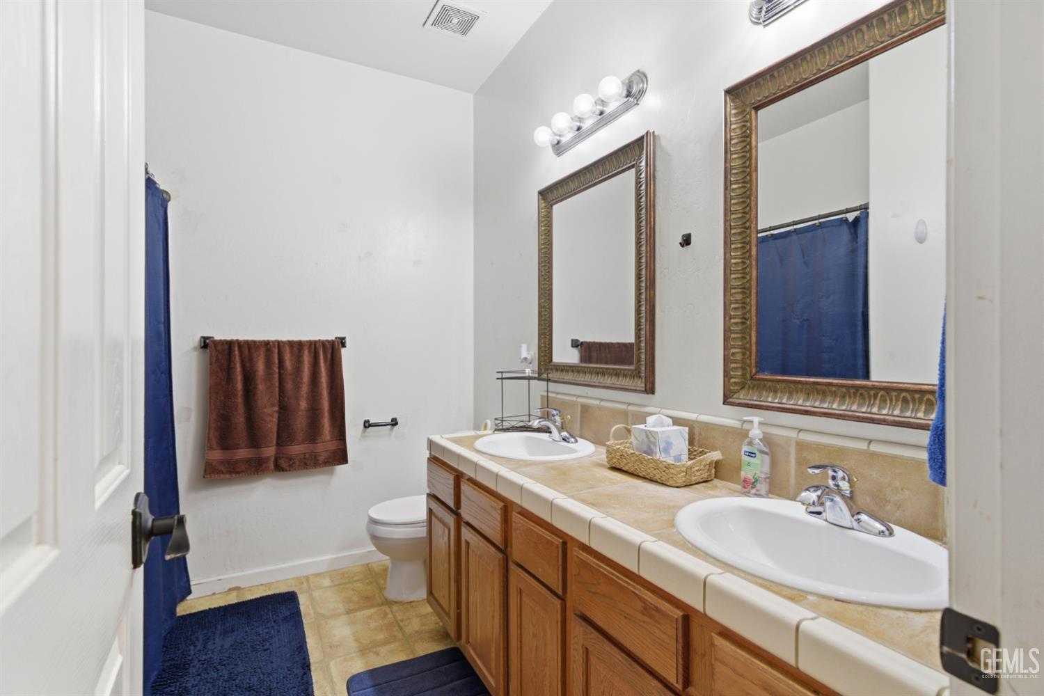 10909 Lewelling Street — photo 19
