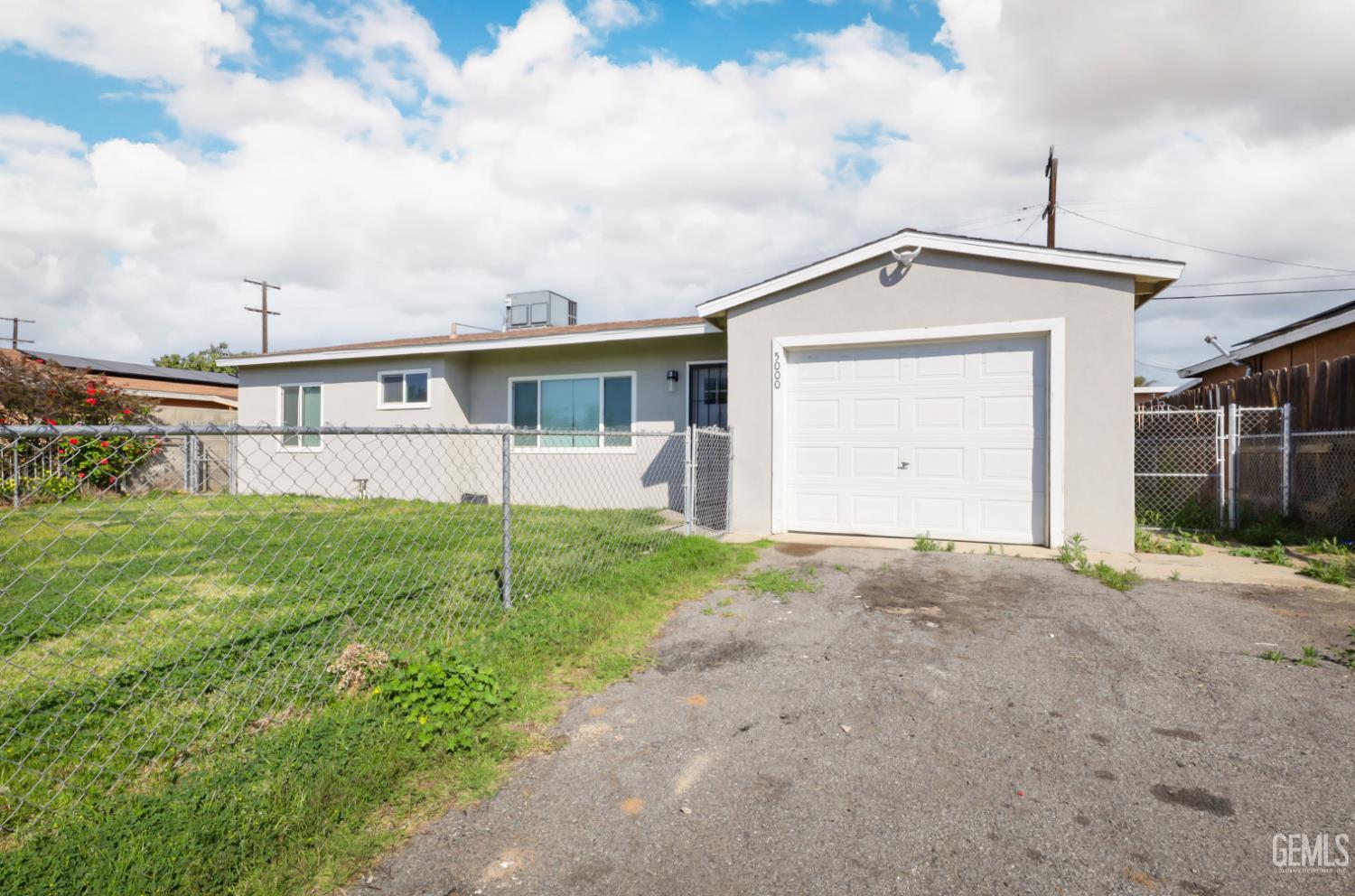5000 Monterey Street — photo 5