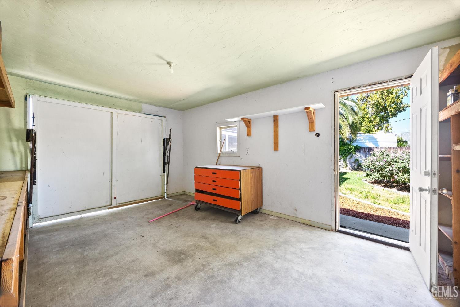 210 Oleander Avenue — photo 30