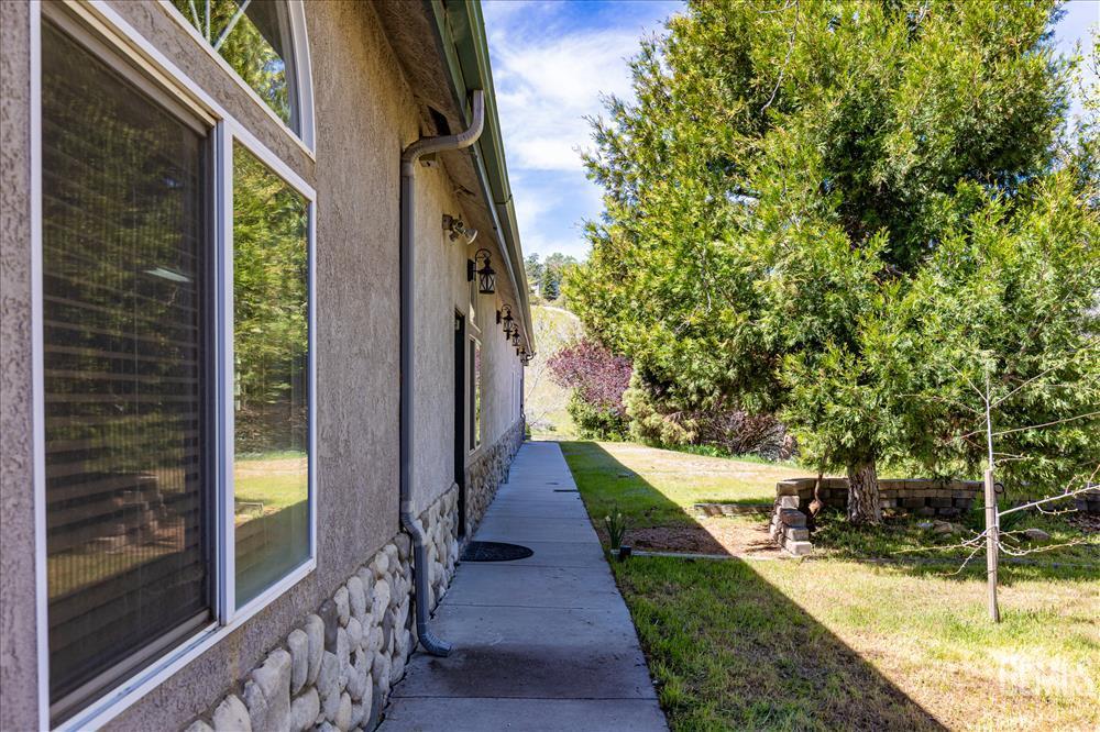 26050 Cumberland Road — photo 59