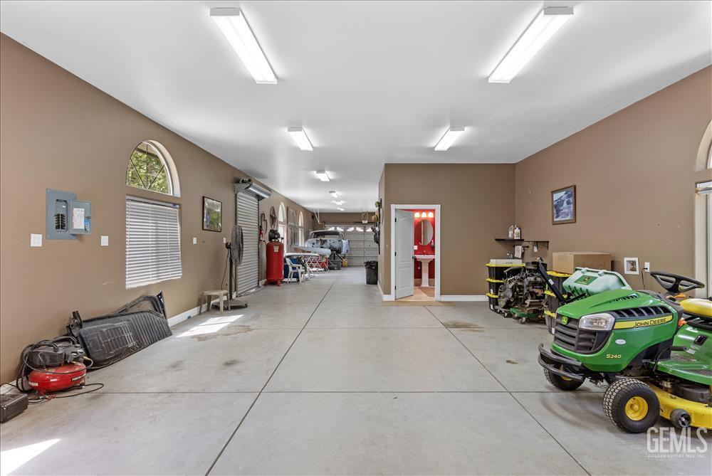 26050 Cumberland Road — photo 42