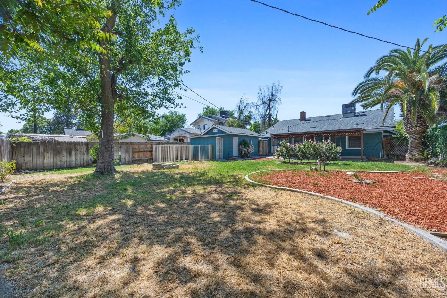 210 Oleander Avenue — photo 25