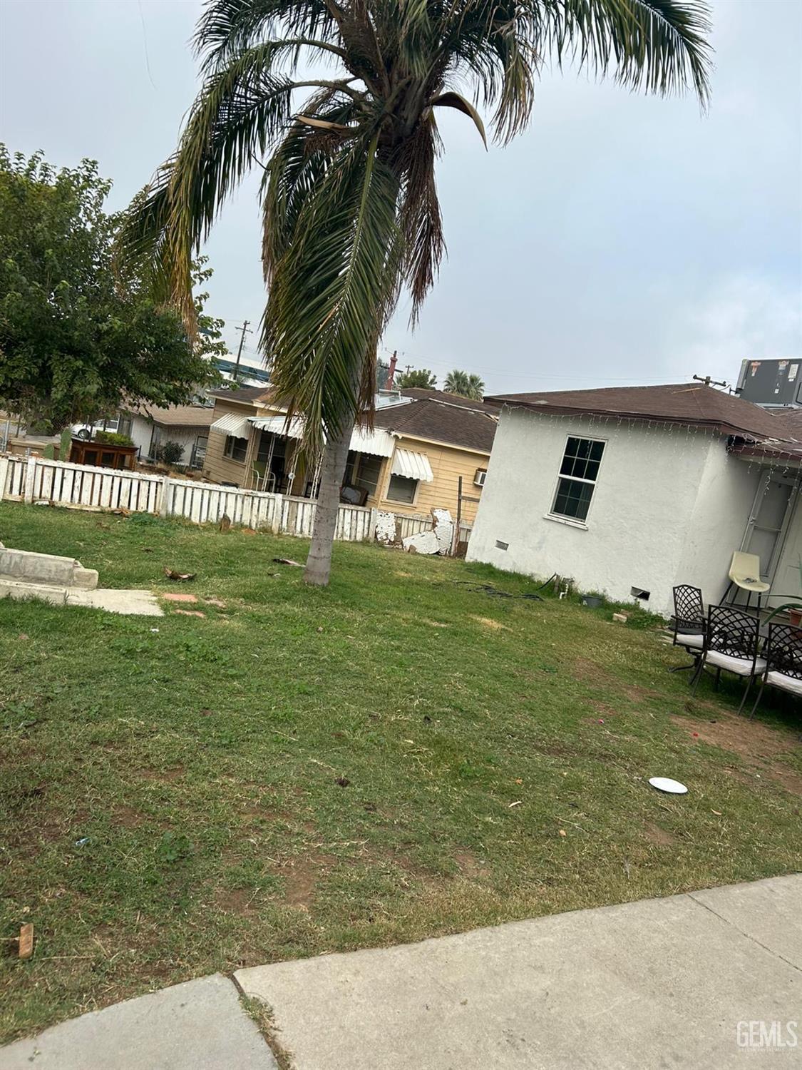 2228 College Avenue — photo 8