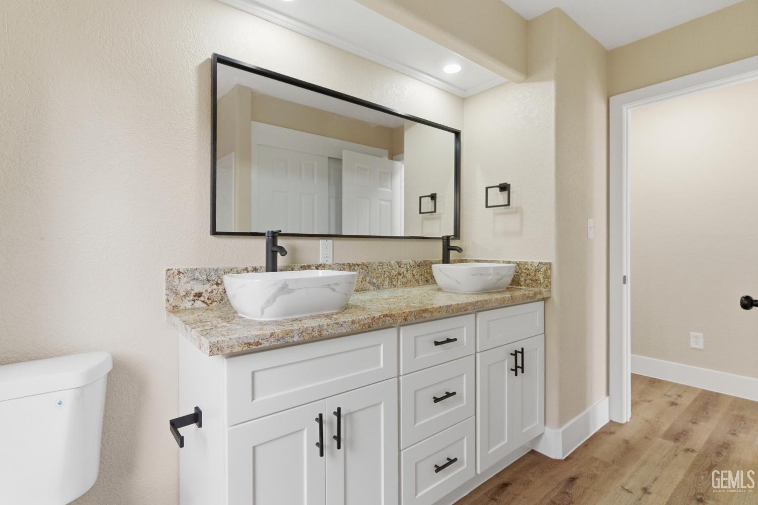 1512 Wedgewood Drive — photo 38