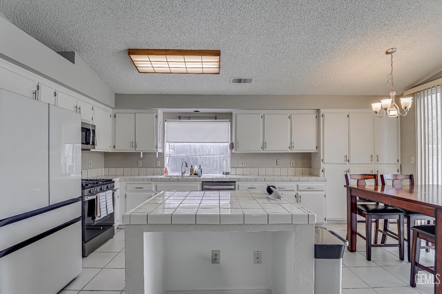 6208 Quaking Aspen Street — photo 10