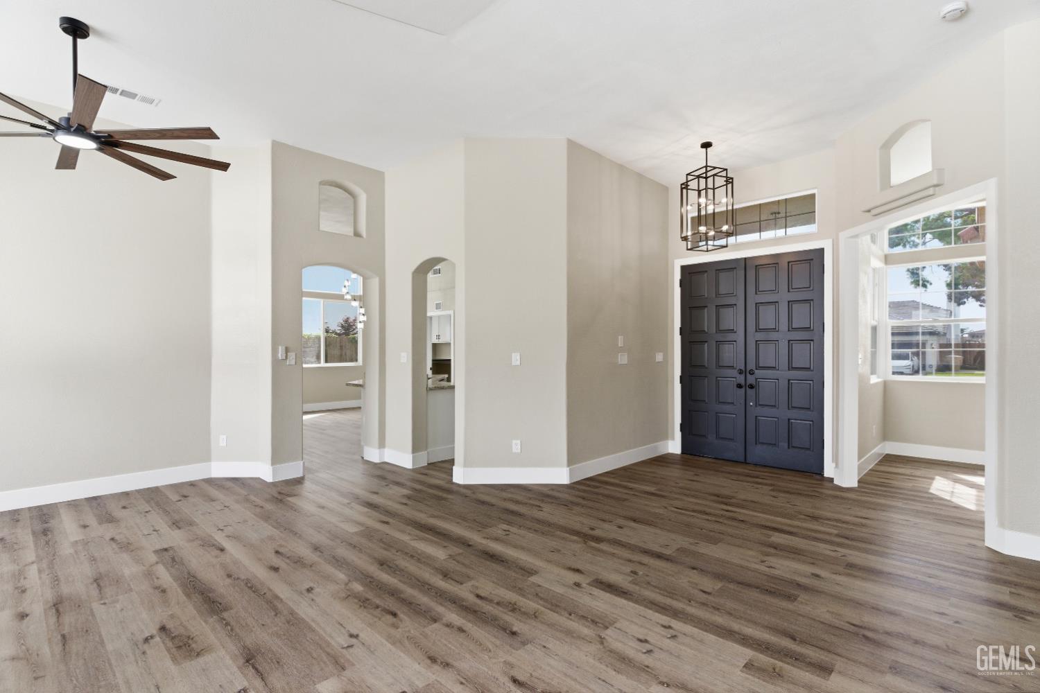 1512 Wedgewood Drive — photo 4