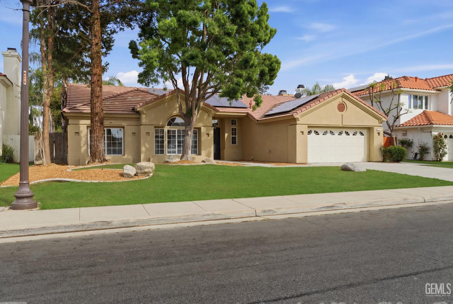 1512 Wedgewood Drive — photo 3