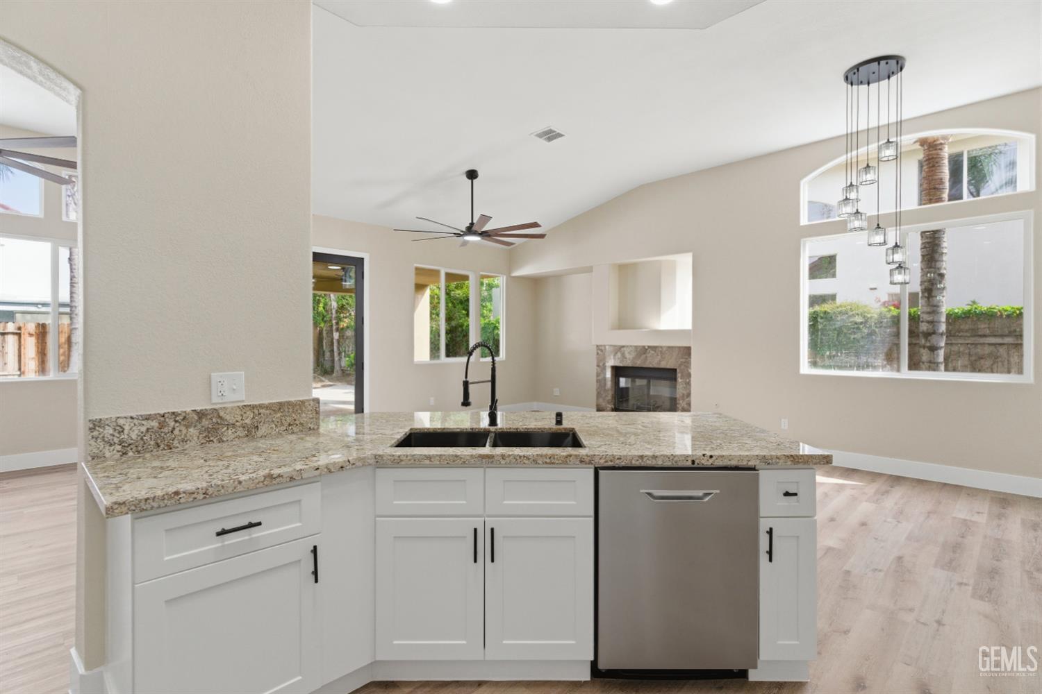 1512 Wedgewood Drive — photo 17