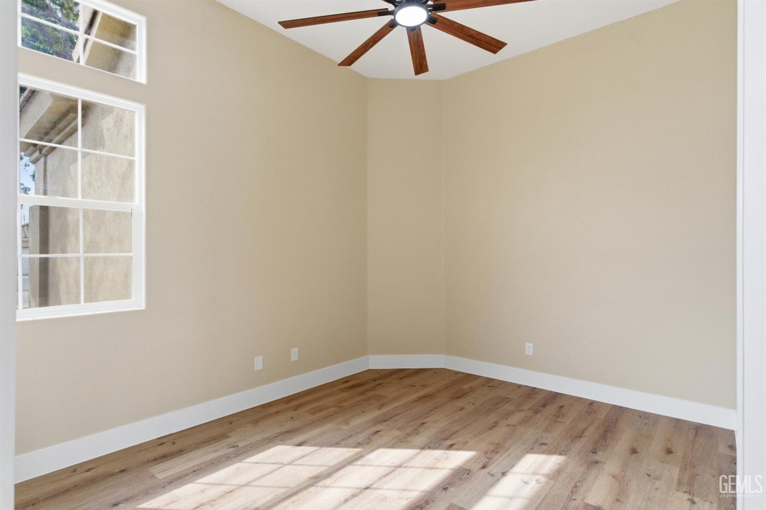 1512 Wedgewood Drive — photo 13